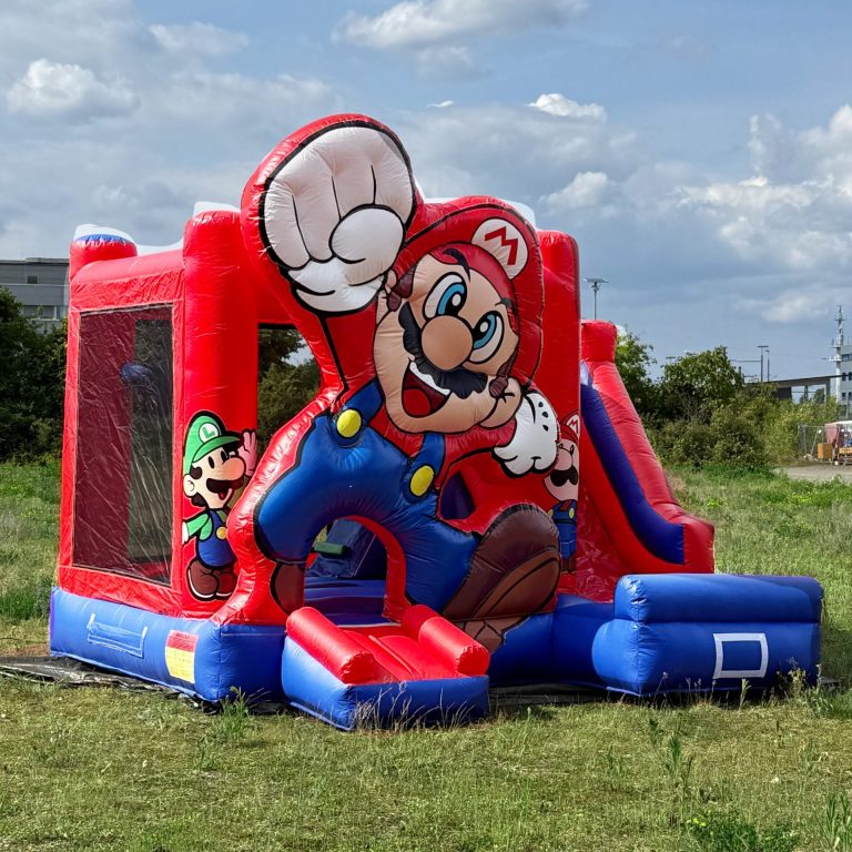 Hüpfburg mit Mario Hoppemario Hüpfburg mit Mario